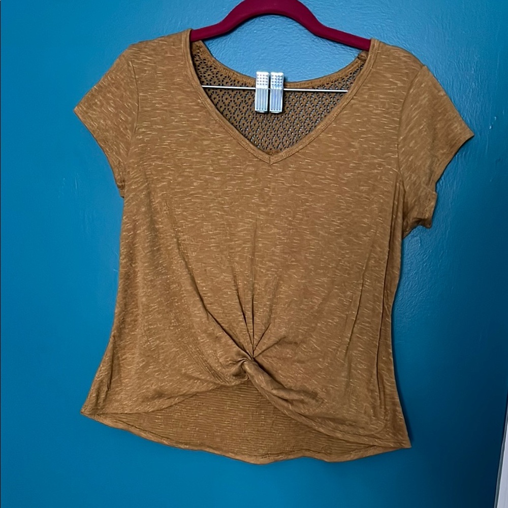 Arizona Jean Company Tan Tie Front T-Shirt
